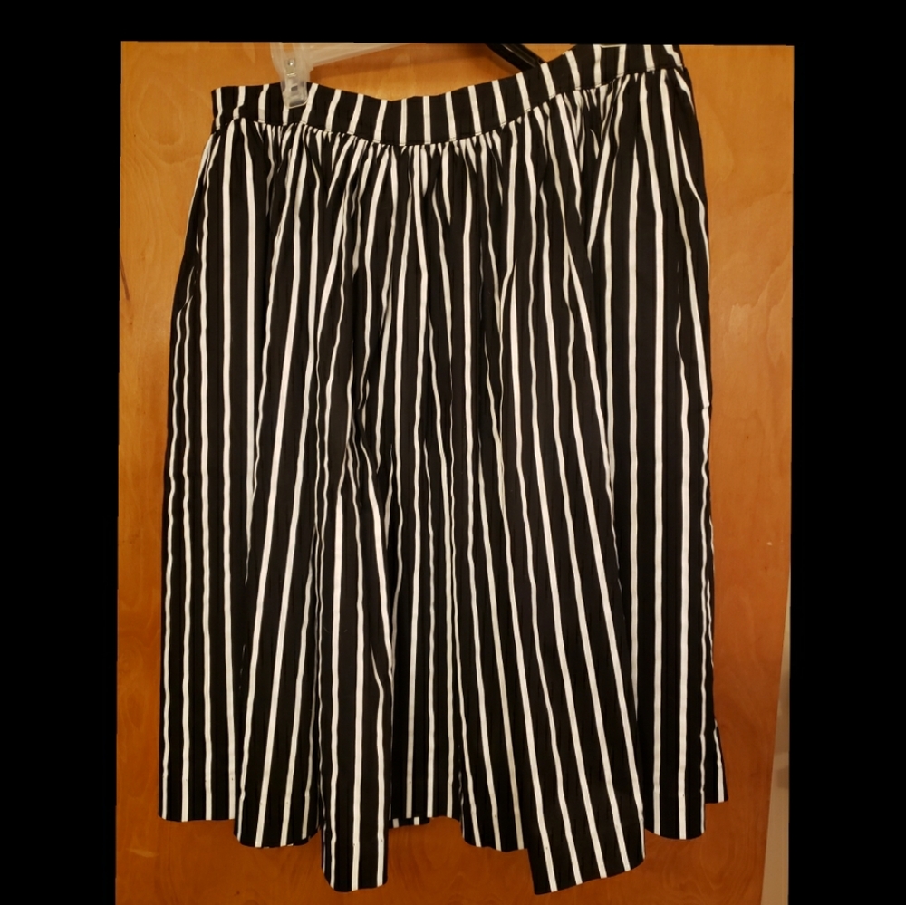 Pinup Couture Victorian stripe swing skirt